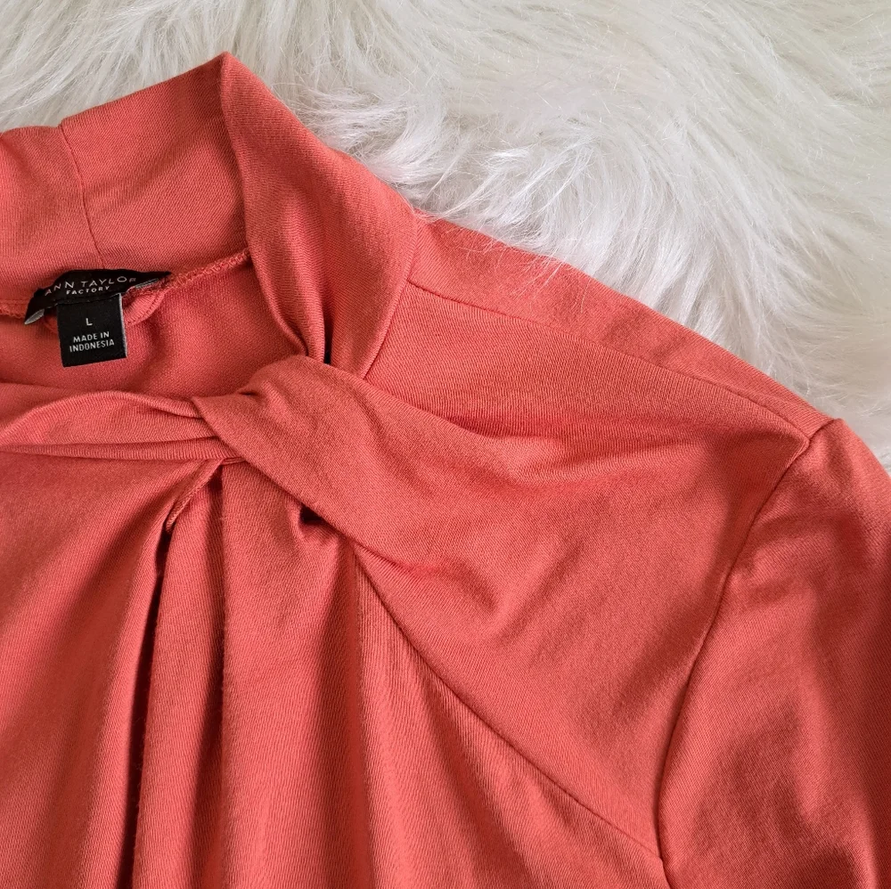 Ann Taylor blouse - Picture 3 of 7